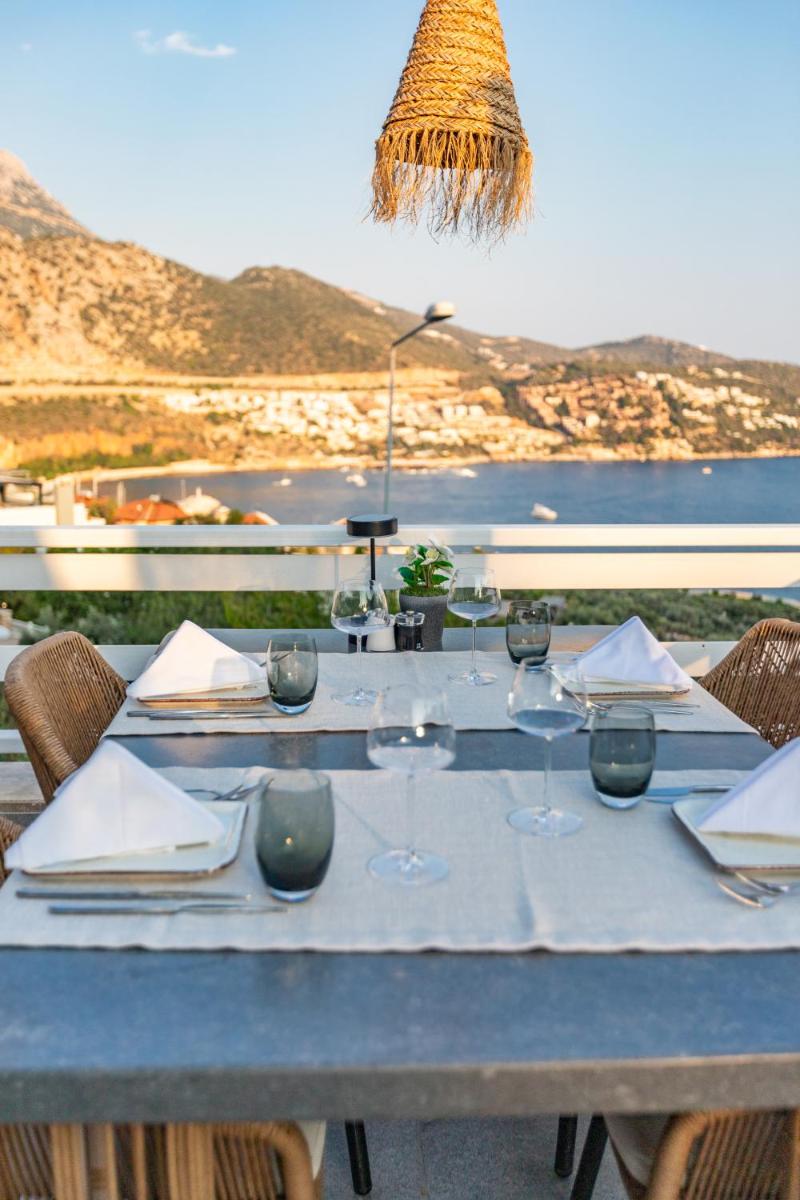 Kalkan Saray Suites Hotel - image 4