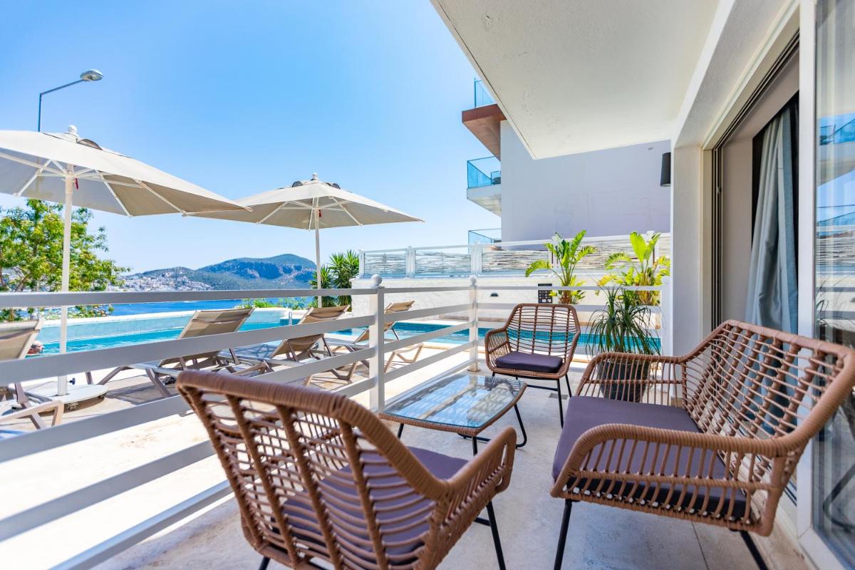 Kalkan Saray Suites Hotel - image 6