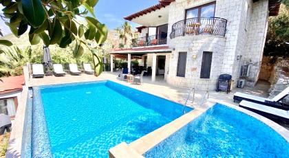 Club Barbarossa Hotel and Villas - image 2