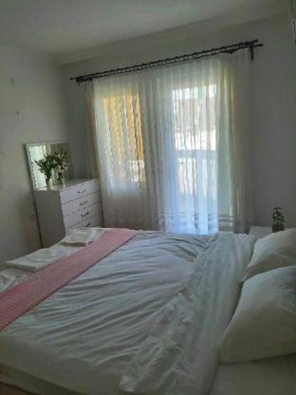 Kaş çarşı merkezde full eşyalı 11geniş lüks daire - image 9