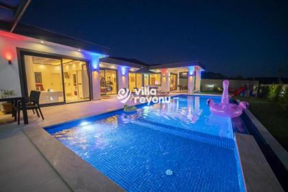 Tutku - 3 bedroom Secluded Private Villa with Jacuzzi in Kalkan - image 19