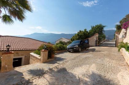 Villa Alis stunning sea view with Infinity Pool - image 11