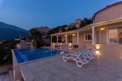 Villa Alis stunning sea view with Infinity Pool - image 5