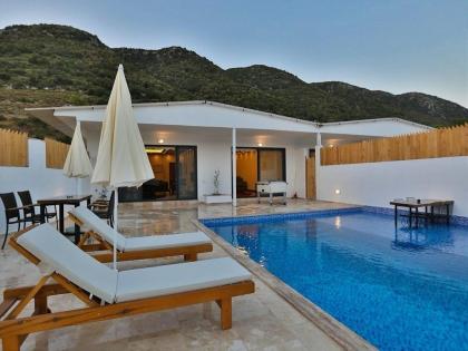 Villla Emir 1 bed villa private pool breakfast included 