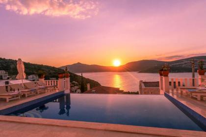 Kalkan 7 bedrooms Luxury Villa  infinity pool WIFI - image 15