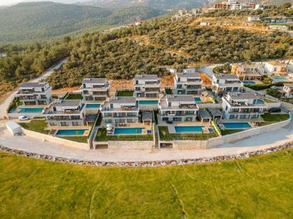 Kalkan'da Deniz Manzaralı Villa