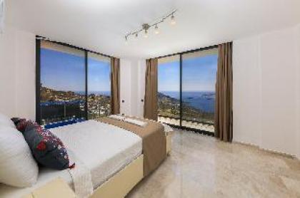 Luxury Sea View Villa w Pool Near Beach in Kalkan - image 4