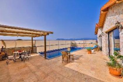 Villa Döndü / Kalkan - image 4